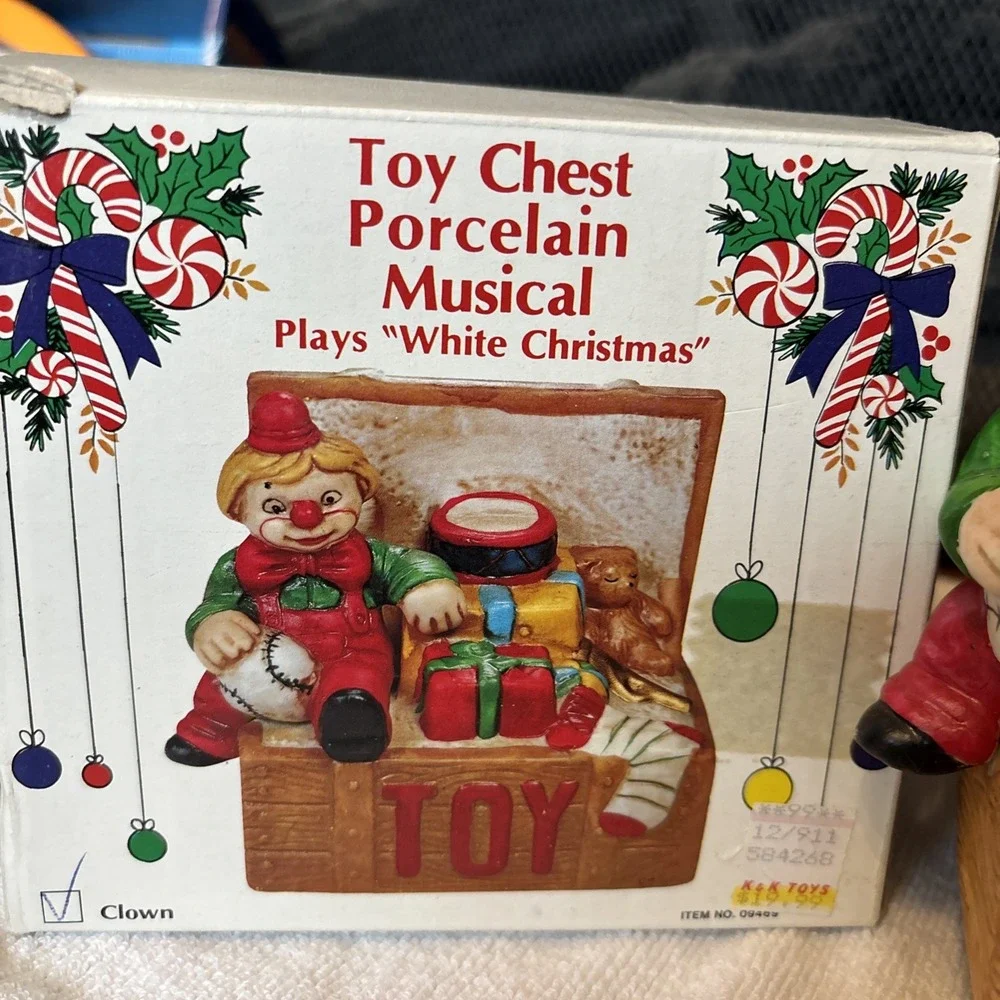 Vintage Ceramic Christmas Toy Box ~ Musical ~ Rotating ~ Plays 